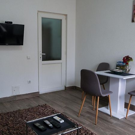 Cozy Spacious Apartment Peje Luaran gambar