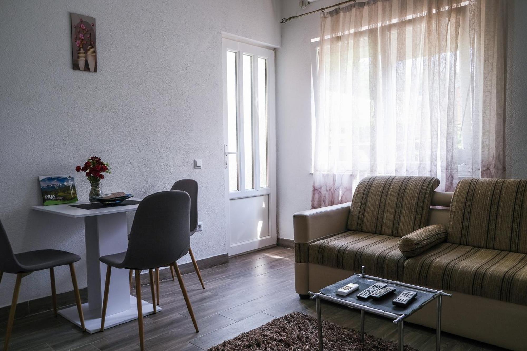 Cozy Spacious Apartment Peje Luaran gambar